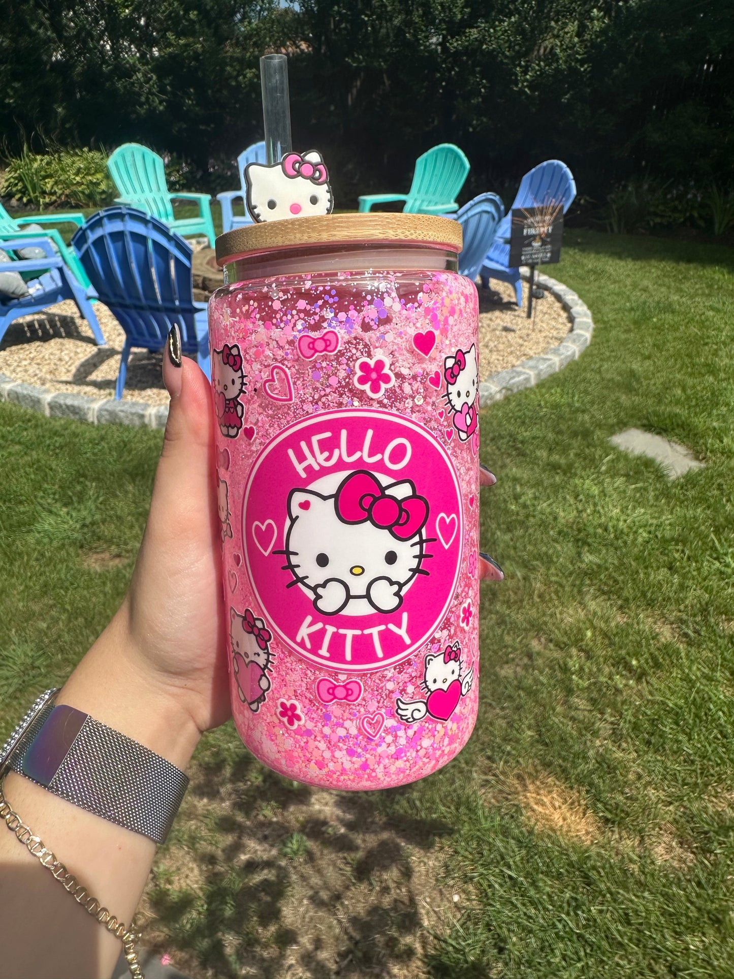 Hello Kitty 16o Glass Snowglobe